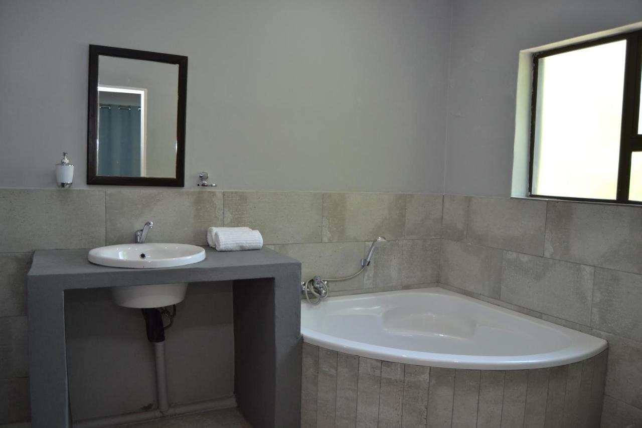 African Sands Guesthouse Load Shedding Free Блумфонтейн Екстер'єр фото